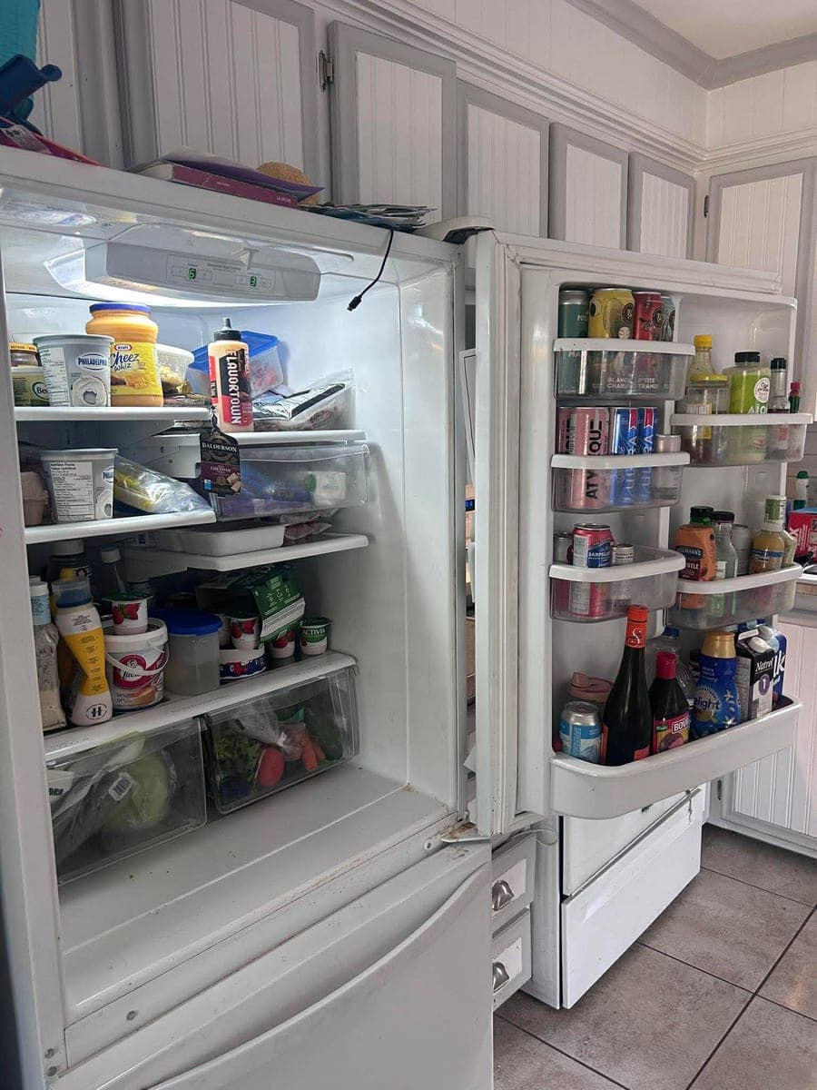Intérieur du frigo — Nettoyé et réorganisé — avant le ménage